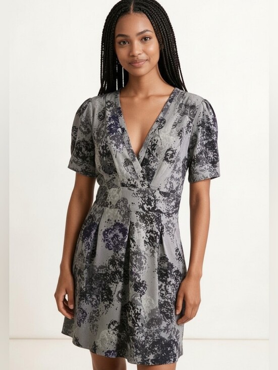 Banana Republic Dresses & Skirts - Banana Republic Petite Dress Gray Abstract Size 12P